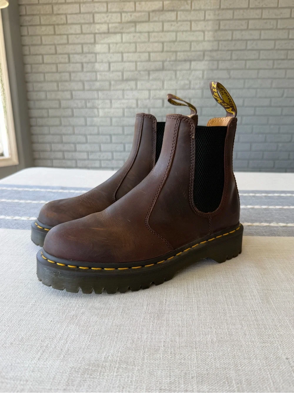 Dr. Martens 2976 Bex Crazy Horse Platform Chelsea Boots Size 7 Brown Leather